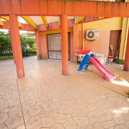 Apartamento The Family Courtyard - Very Large 2bd By Flat Manаger *