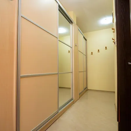 Apartamento The Family Courtyard - Very Large 2bd By Flat Manаger