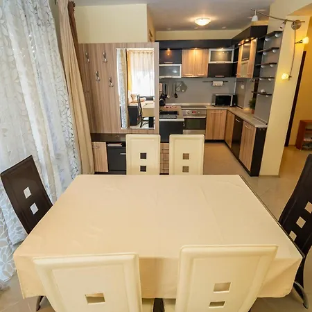 Apartamento The Family Courtyard - Very Large 2bd By Flat Manаger