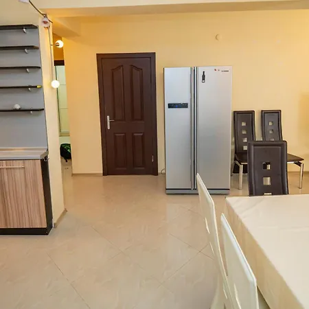 The Family Courtyard - Very Large 2bd By Flat Manаger Apartamento