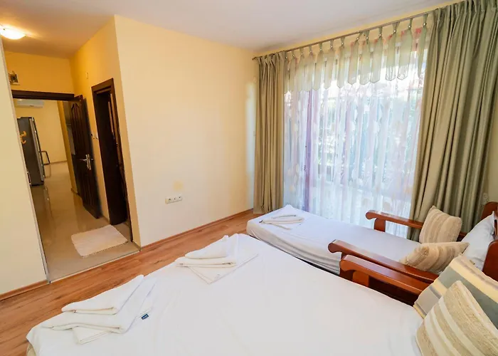 Apartmán The Family Courtyard - Very Large 2bd By Flat Manаger Ravda